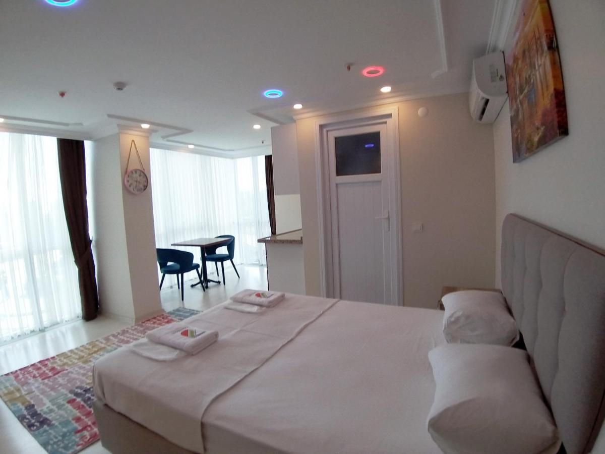 Golden Fish Hotel Batumi Exterior foto